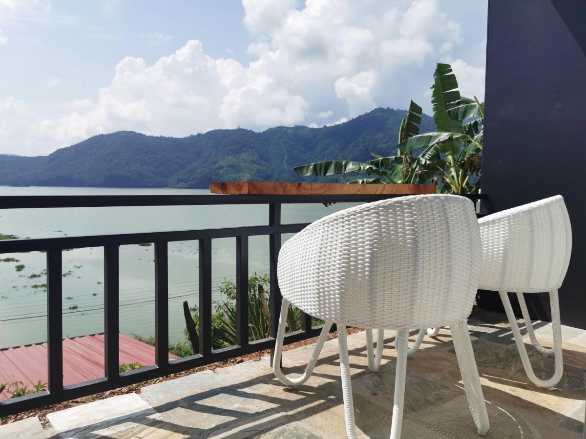 Gusto Accommodation Pokhara Ngoại thất bức ảnh