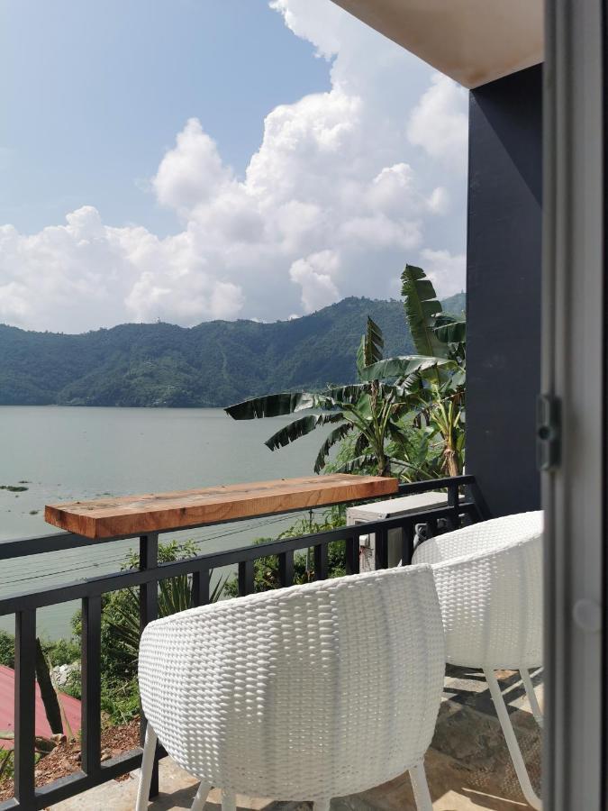 Gusto Accommodation Pokhara Ngoại thất bức ảnh